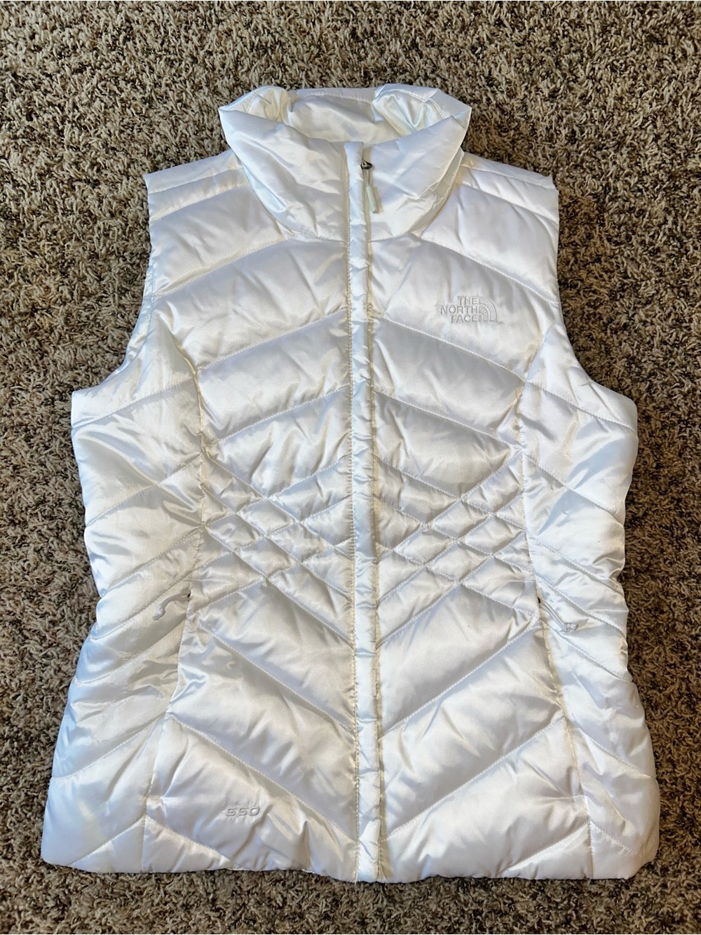 The North Face 550 Women's White Quilted Puffer Insulated Vest - S